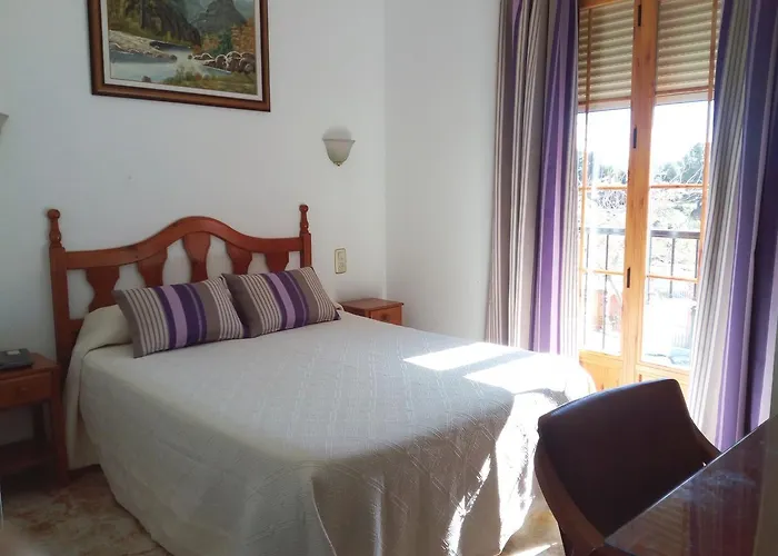 Hostal Rural Montual